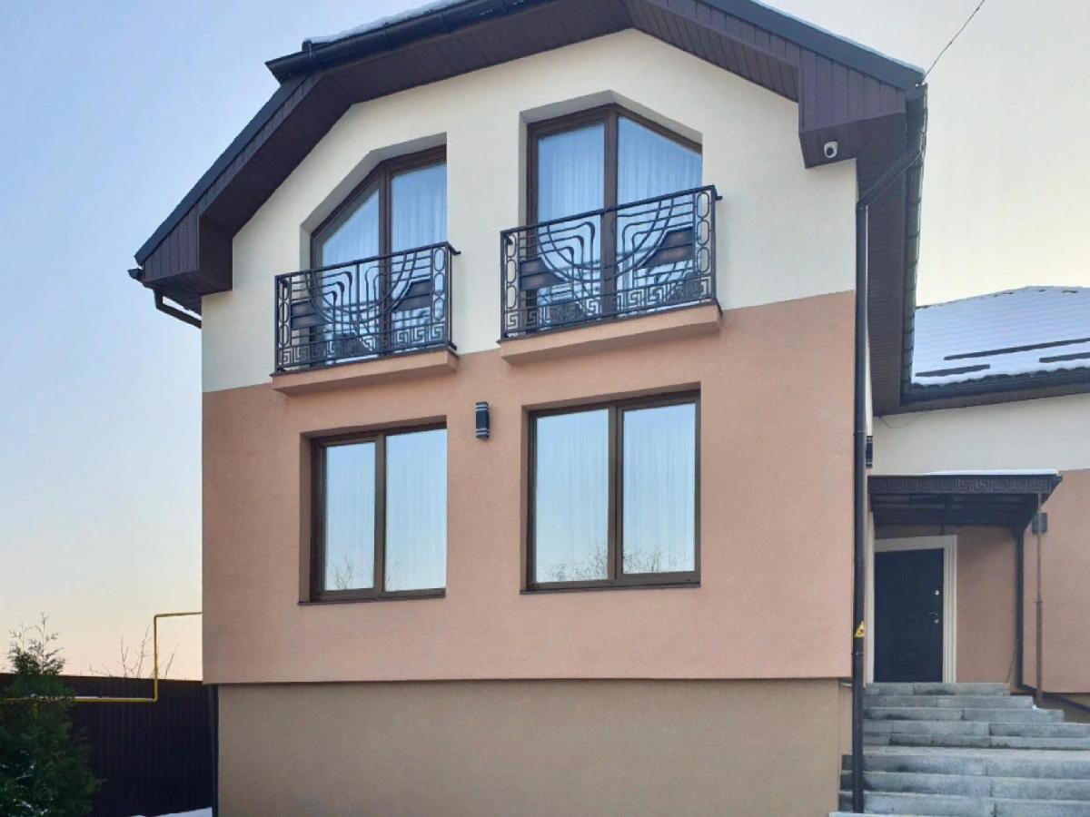 Apartment Sweethome 1 Free Parking Ужгород Екстериор снимка