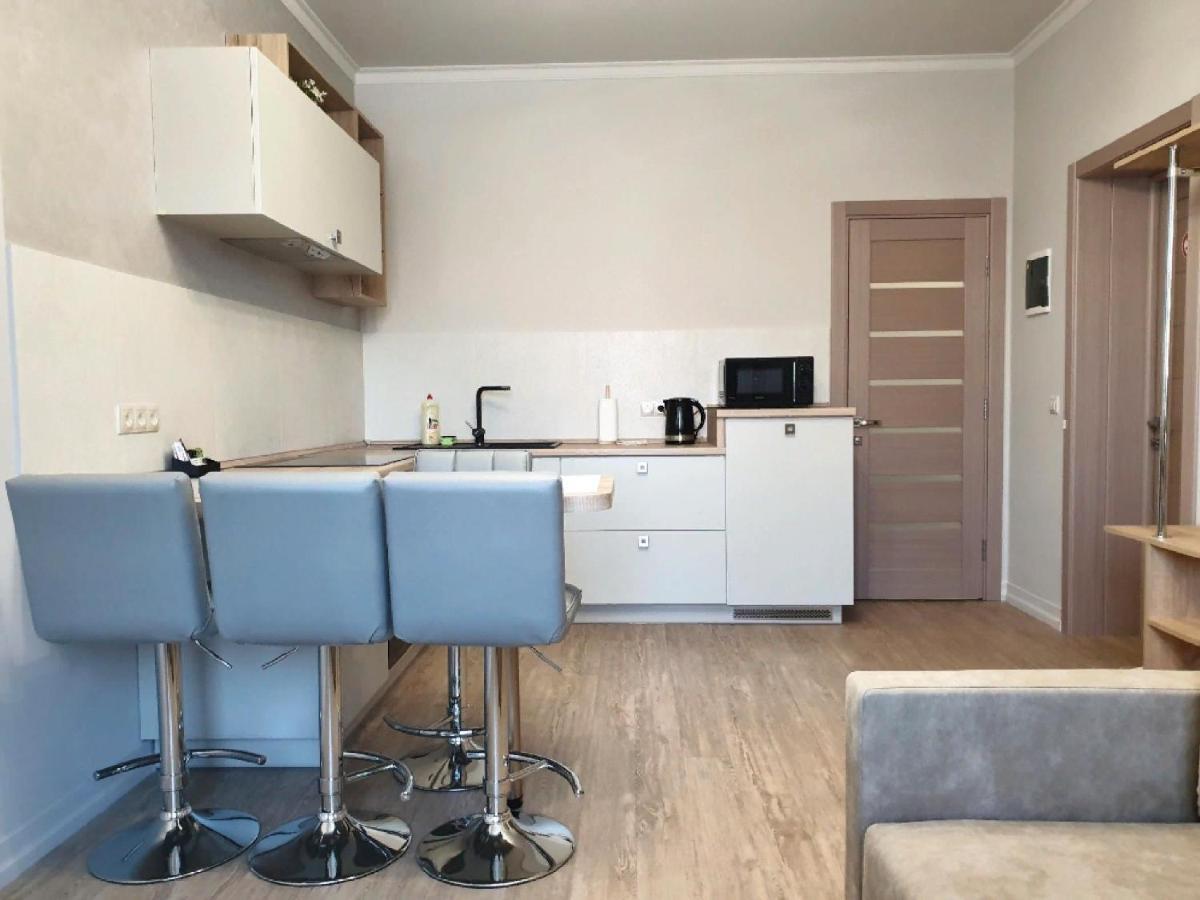 Apartment Sweethome 1 Free Parking Ужгород Екстериор снимка